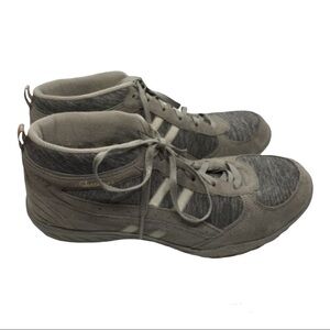 Skechers Size 9.5‎ Sneakers Breathe Easy Shout Out High Top 23007 Casual Taupe
